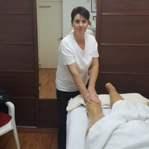 מטפל/ת בכוסות רוח - נטליה קיפורוק